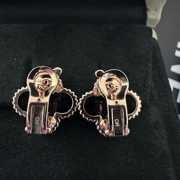 Van Cleef 18k yellow gold vintage Alhambra, onyx earrings, brand new - Picture 5 of 8